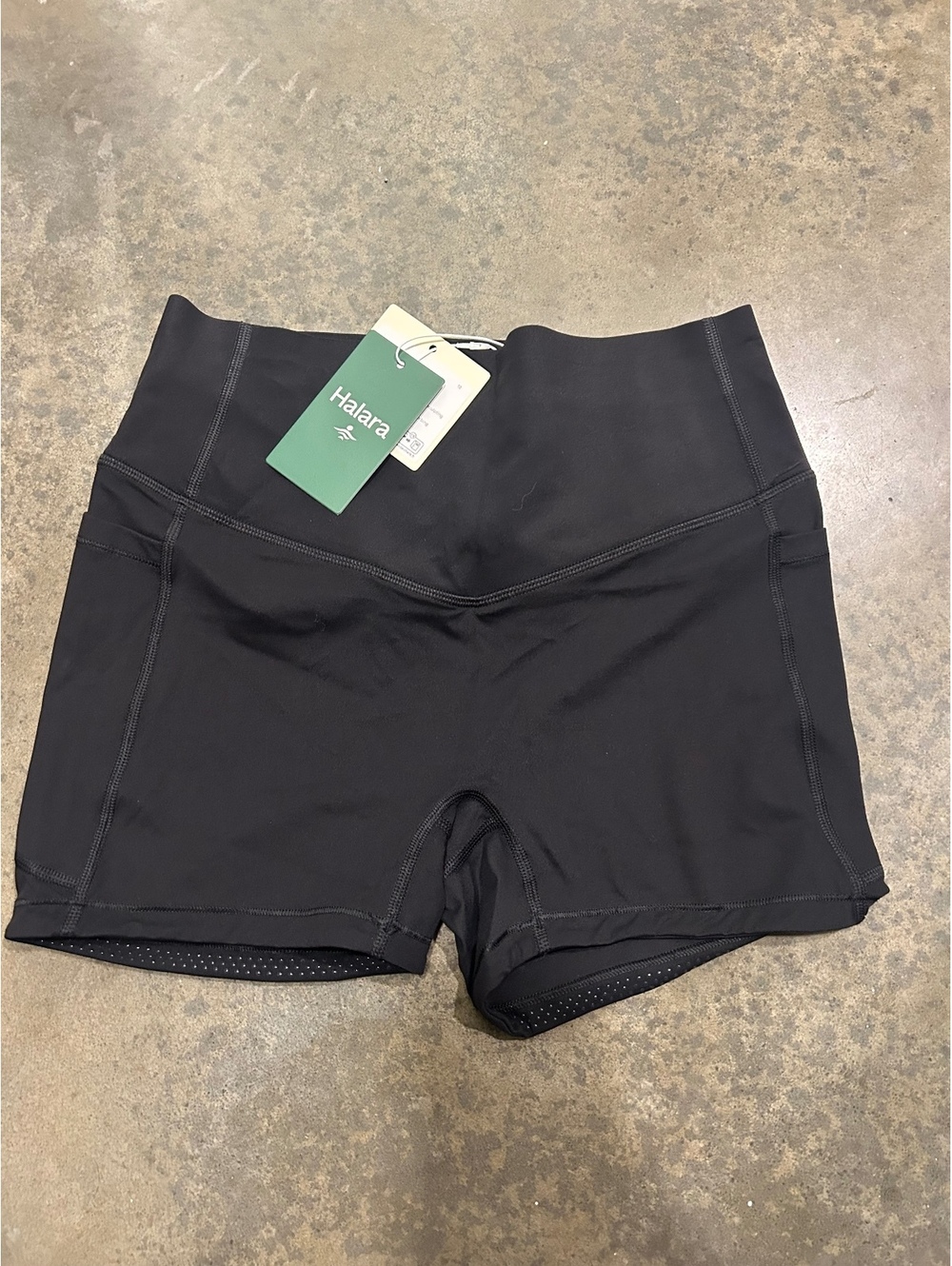 Halara UltraSculpt biker shorts black